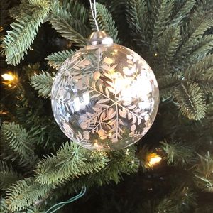 Meet your Posher, Lara